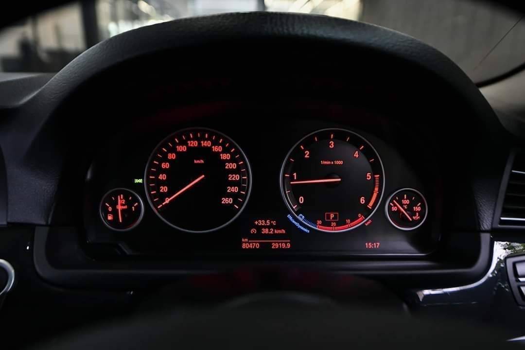 BMW 520d M sport รุ่น Minor change (Lci) ปี 2015