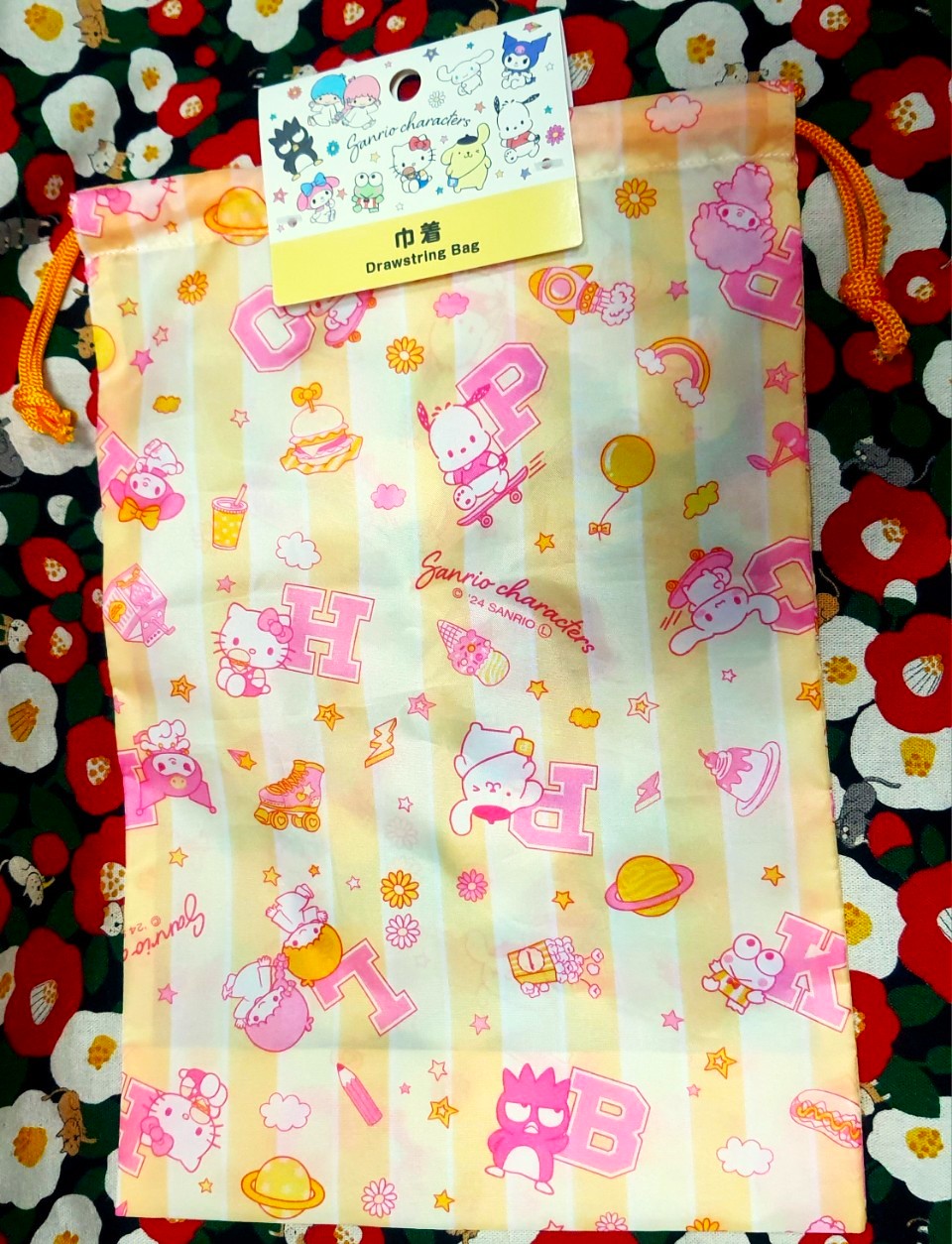 ของแท้ขากญี่ปุ่น กระเป๋าผ้าหูรูด รวมตัวละคร ซานริโอ้ Sanrio Drawstring bag Size : 31 x 21 cm