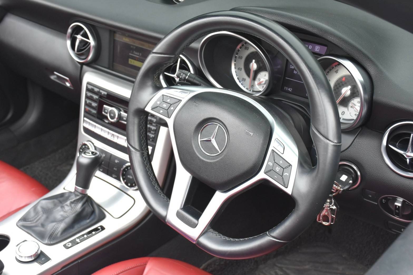 Mercedes Benz SLK200 AMG ปี 2012