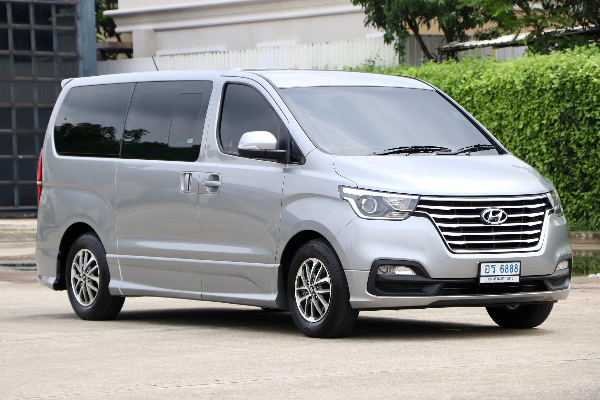 HYUNDAI H1 DELUXE 2.5cc MNC ปี2018