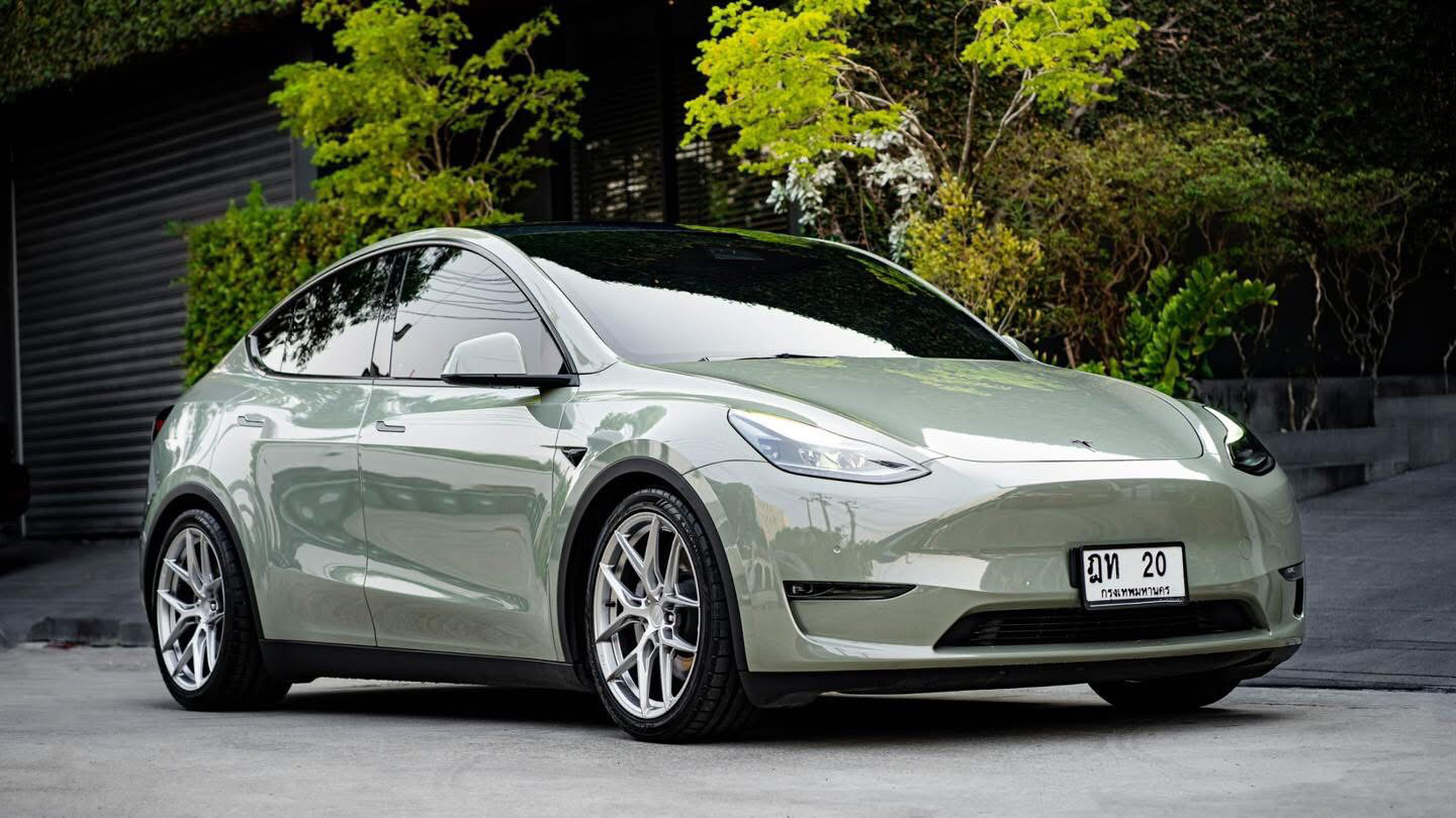 Tesla Model Y Long Range ปี 2023