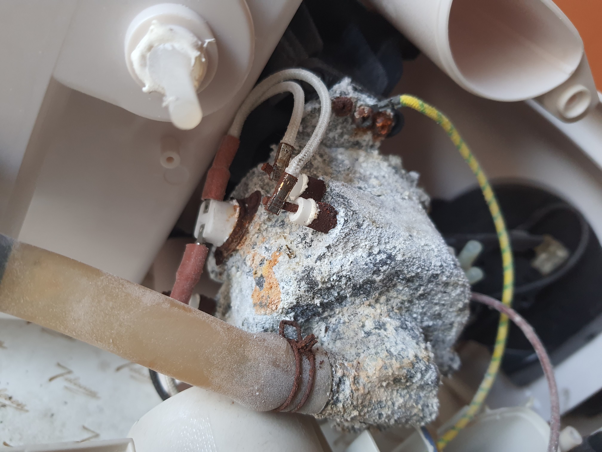 ซ่อมเตารีดไอน้ำถนอมผ้า ยี่ห้อ @HOME รุ่น HO0192 อาการเครื่องซ๊อตไอน้ำไม่ออก