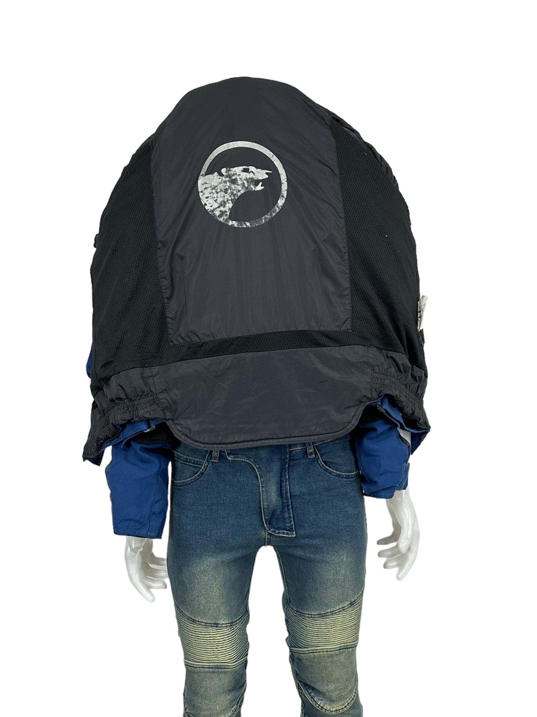 เสื้อขี่มอเตอร์ไซด์( มือสอง) F 010: อก 50" ยาว 25" (XL) **BERING**