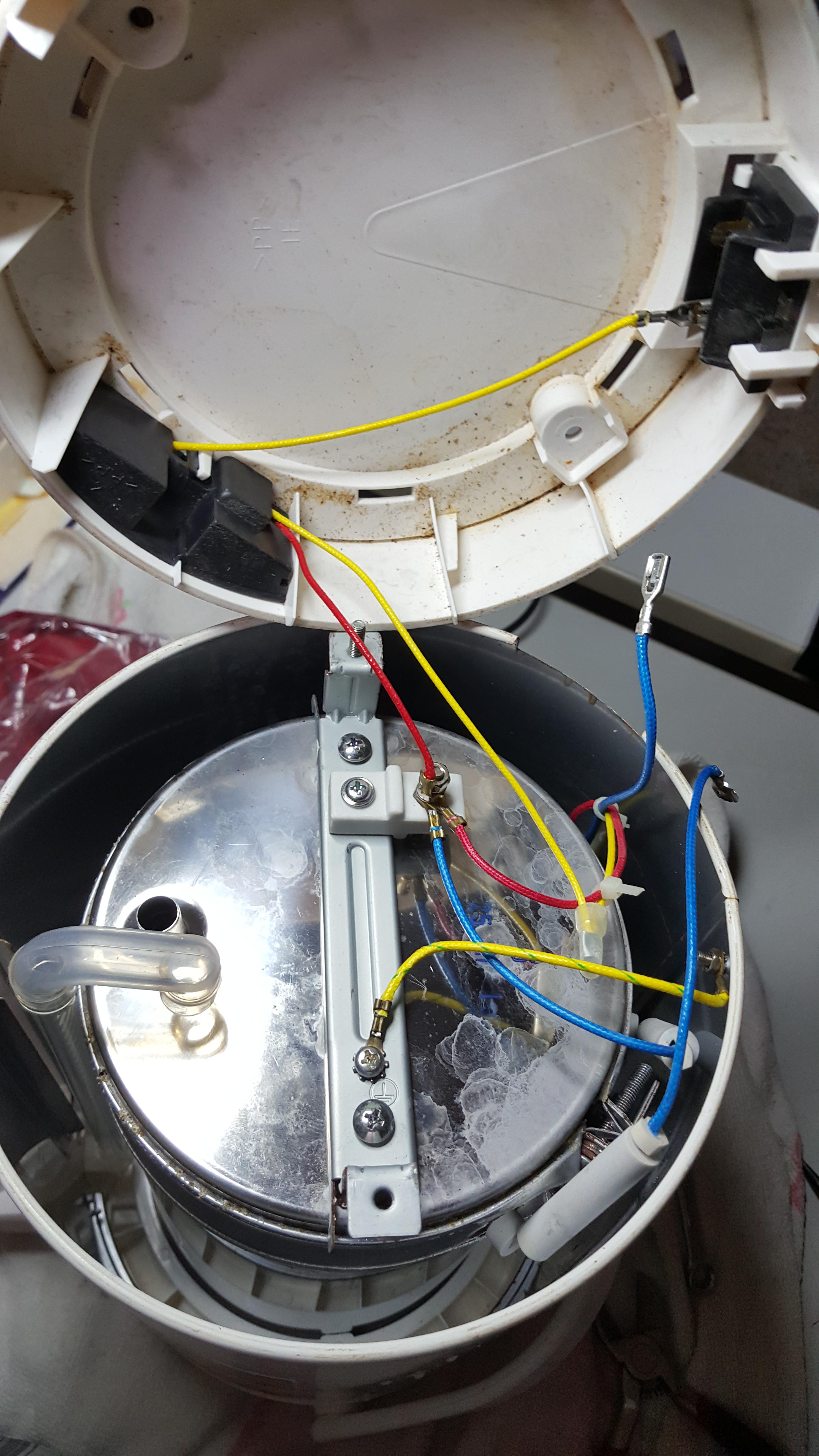 ซ่อมกระติกน้ำร้อนรุ่นธรรมดา