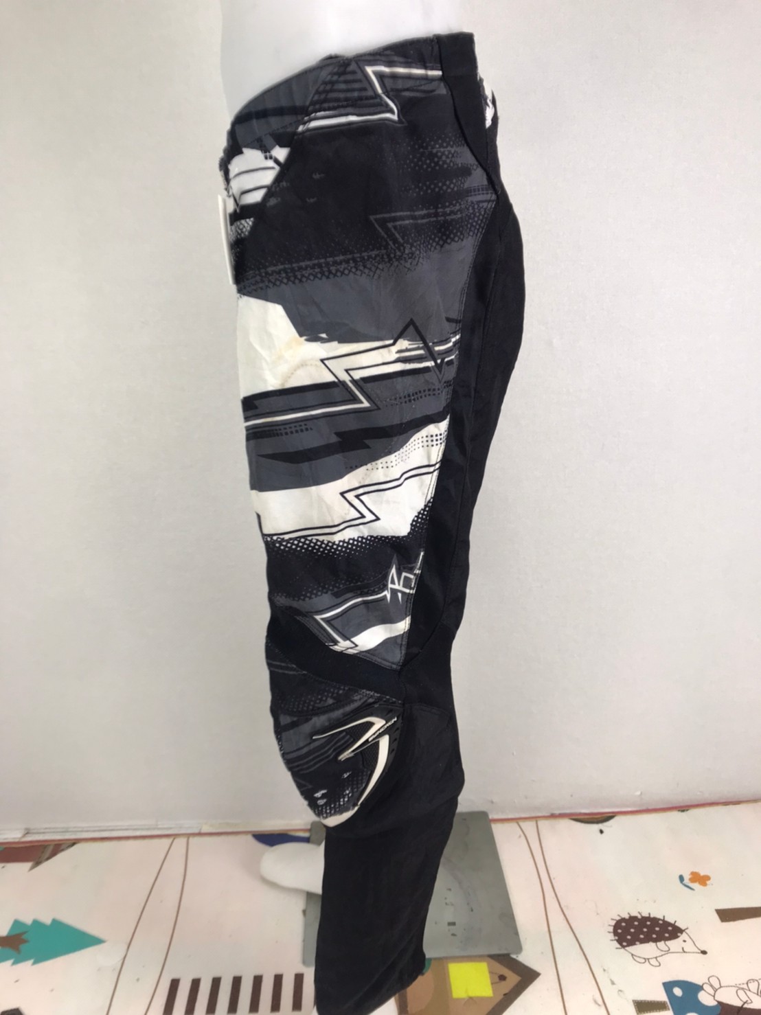 กางเกงขี่มอเตอร์ไซด์ ( มือสอง ) E&A 095 : เอว 28" ยาว 28" ** ANSWER **