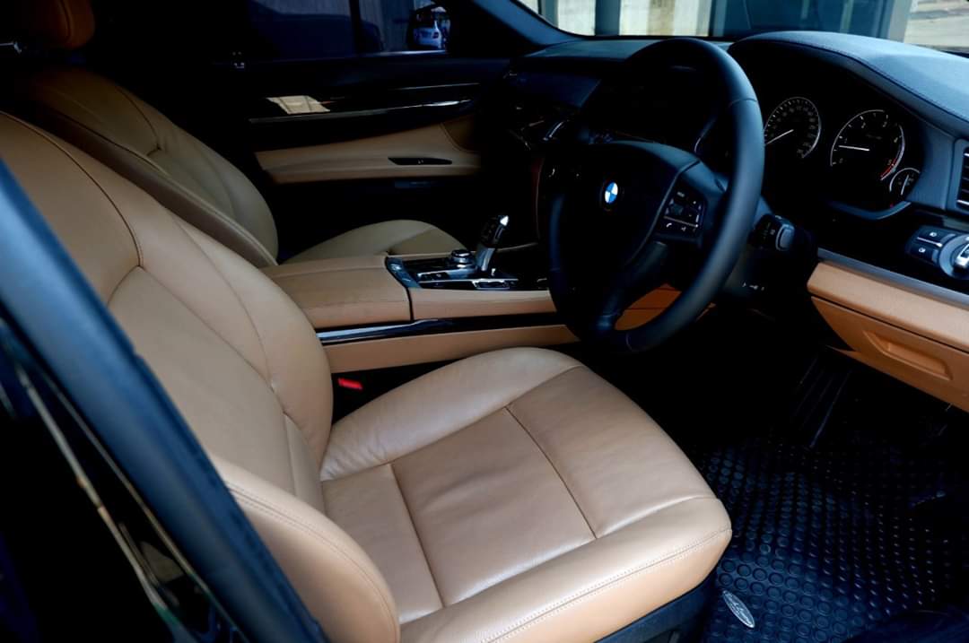 BMW 730Ld ปี 2011