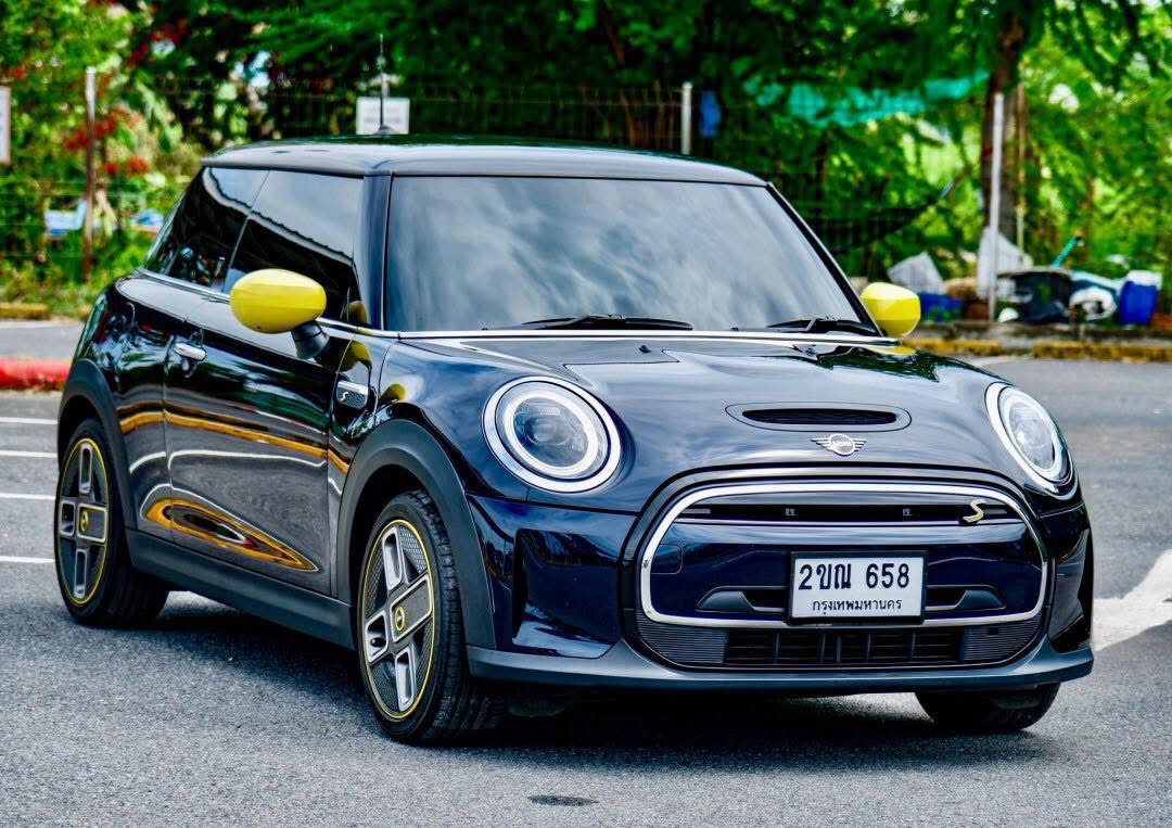 MINI Cooper SE MINI Yours Enigmatic Black Metallic LCI ปี 2021
