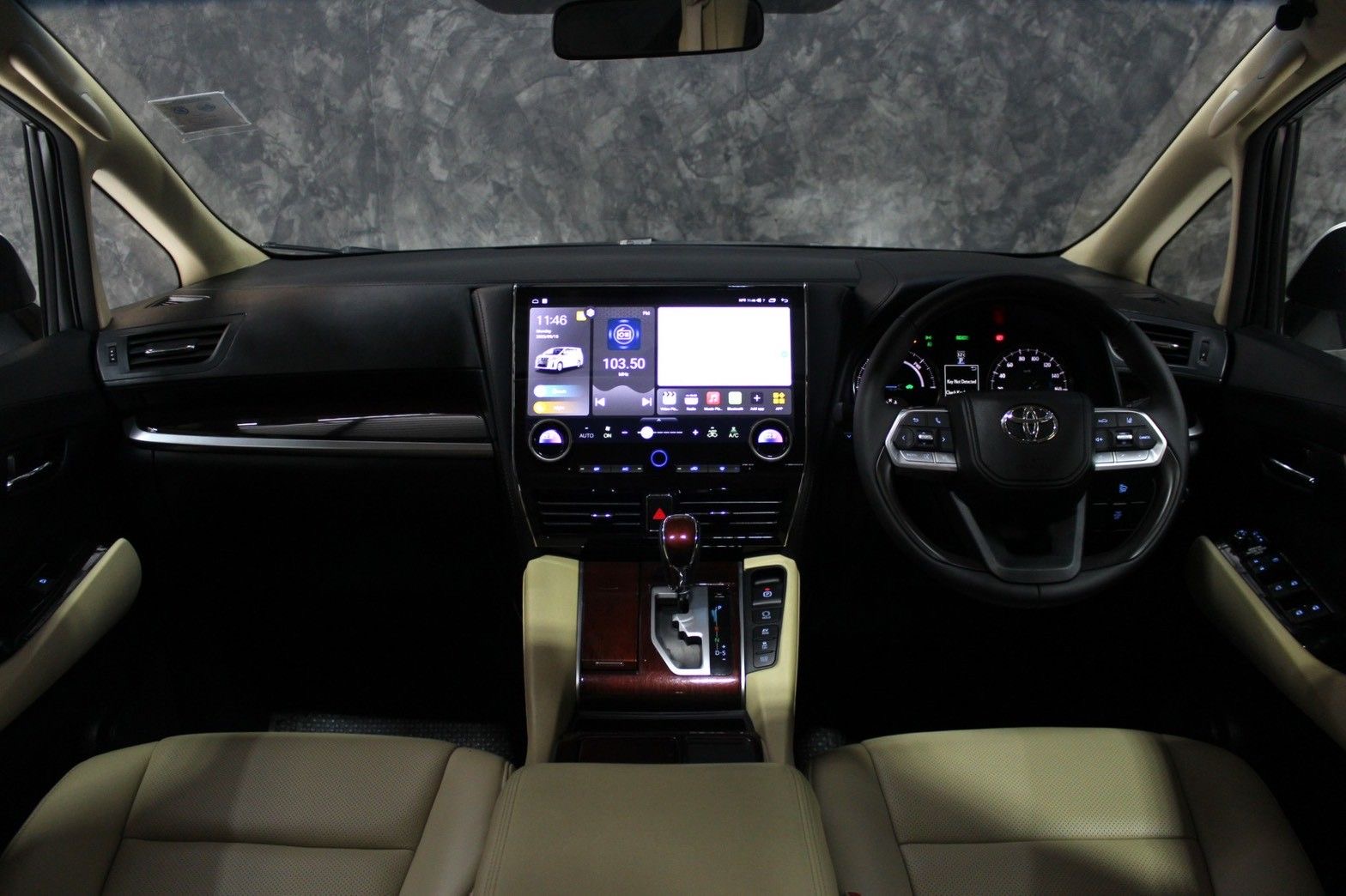 Toyota Alphard 30 hybrid X ปี 2017