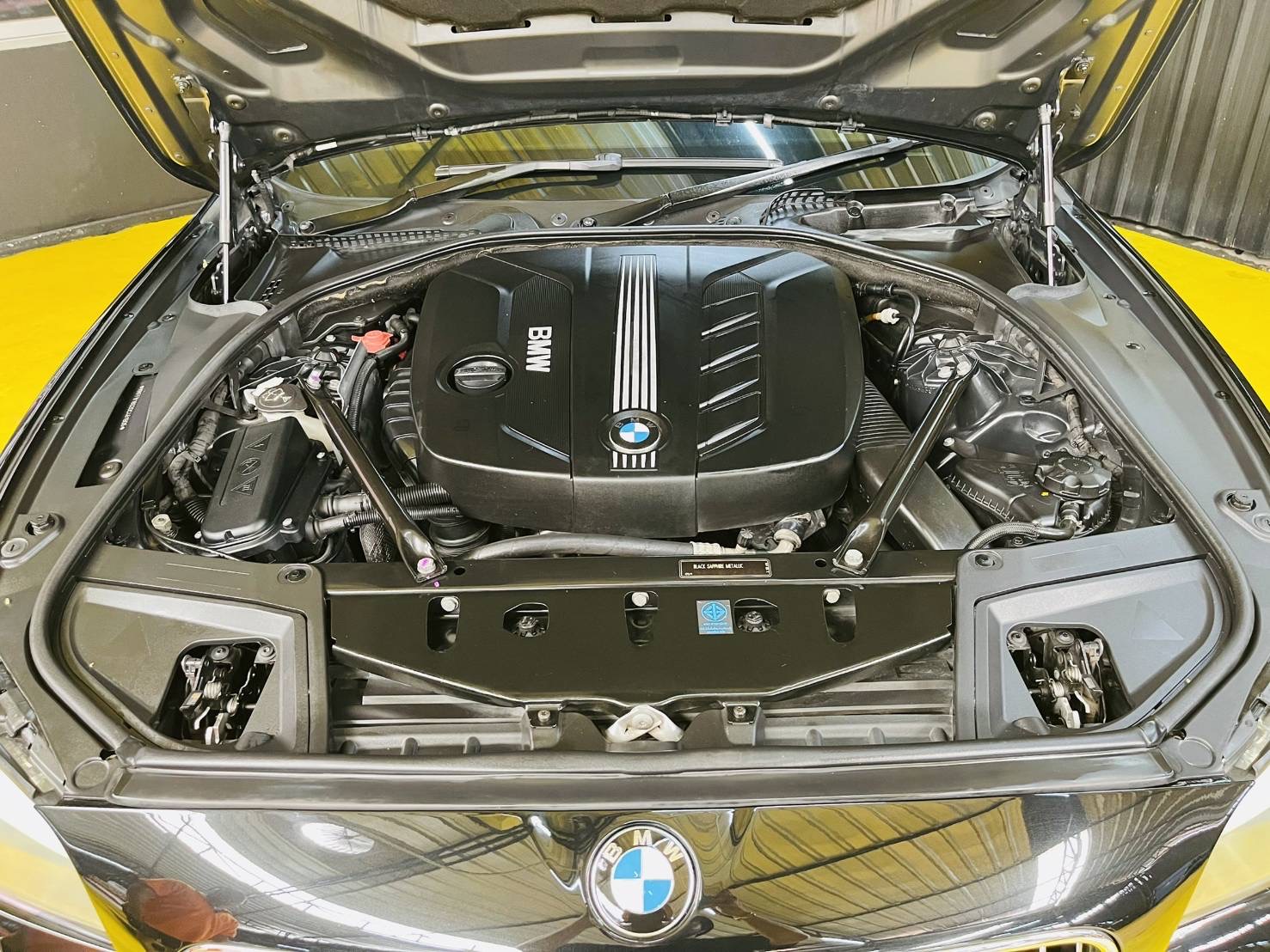 BMW 520d LUXURY ปี2011