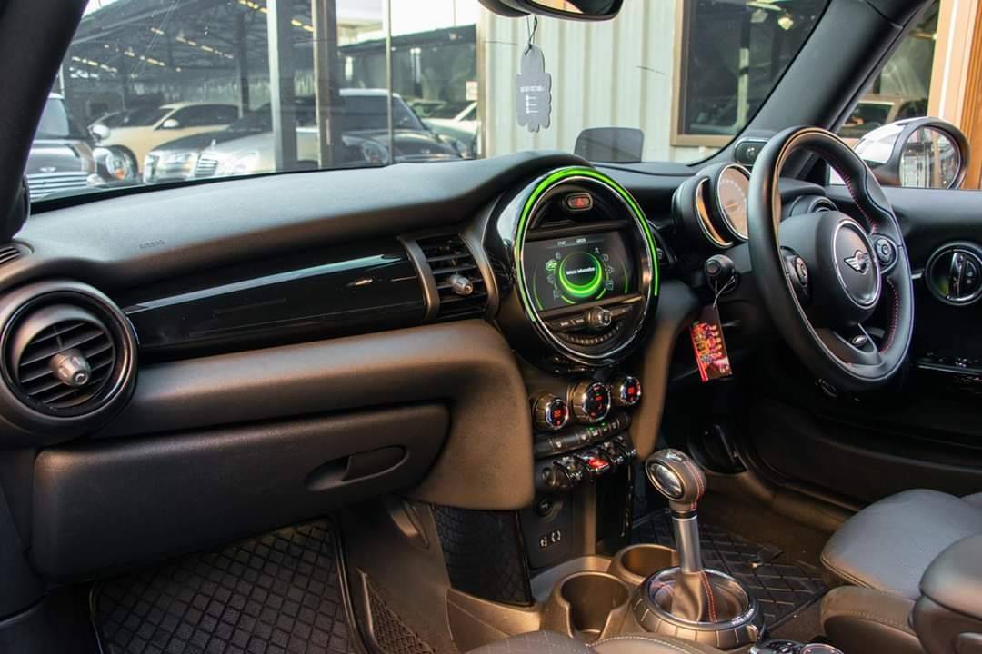 Mini F56 Cooper S 2.0 turbo ปี 2016