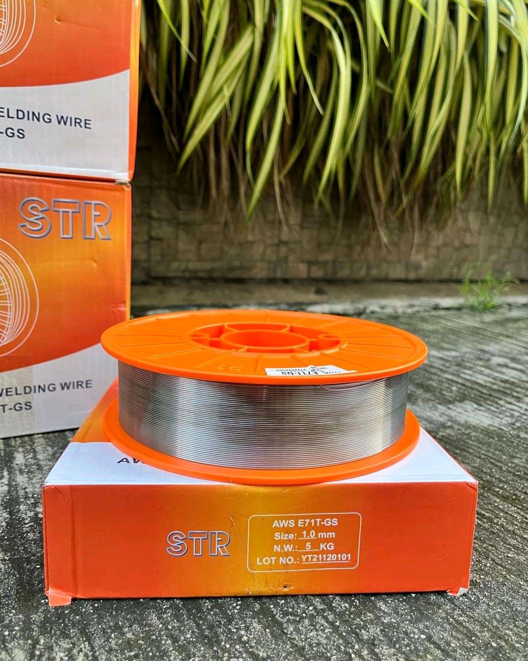 ลวดฟลักคอร์ ยี่ห้อ STR 2in1 ขนาด 5 โล มีขนาดให้เลือก 0.8 มิล และ 1 มิล