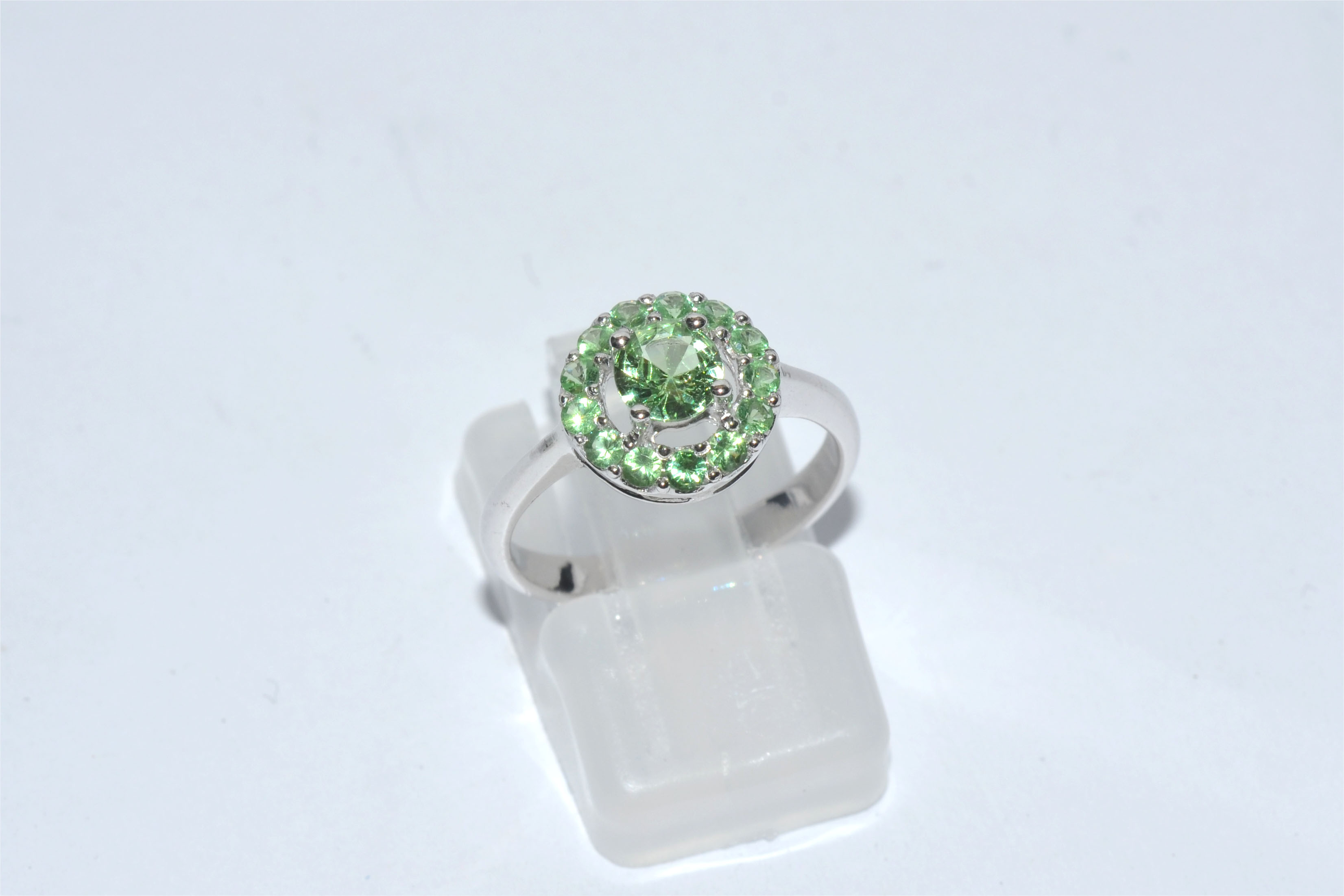 แหวนเงิน พลอยTsavorite