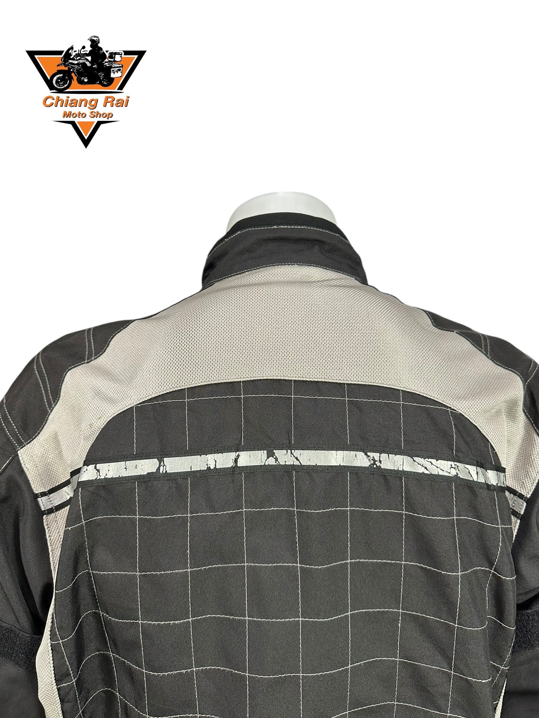 เสื้อขี่มอเตอร์ไซด์( มือสอง) CRSB 004 : อก 48" ยาว 27" (L) **PROBIKER**