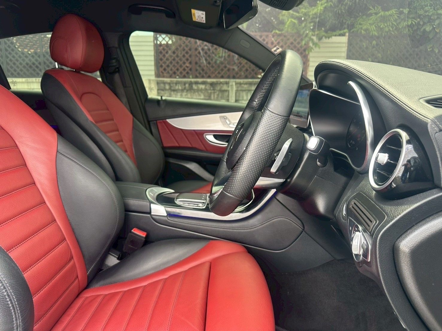 BENZ GLC220d COUPE AMG สีดำ ปี 2021