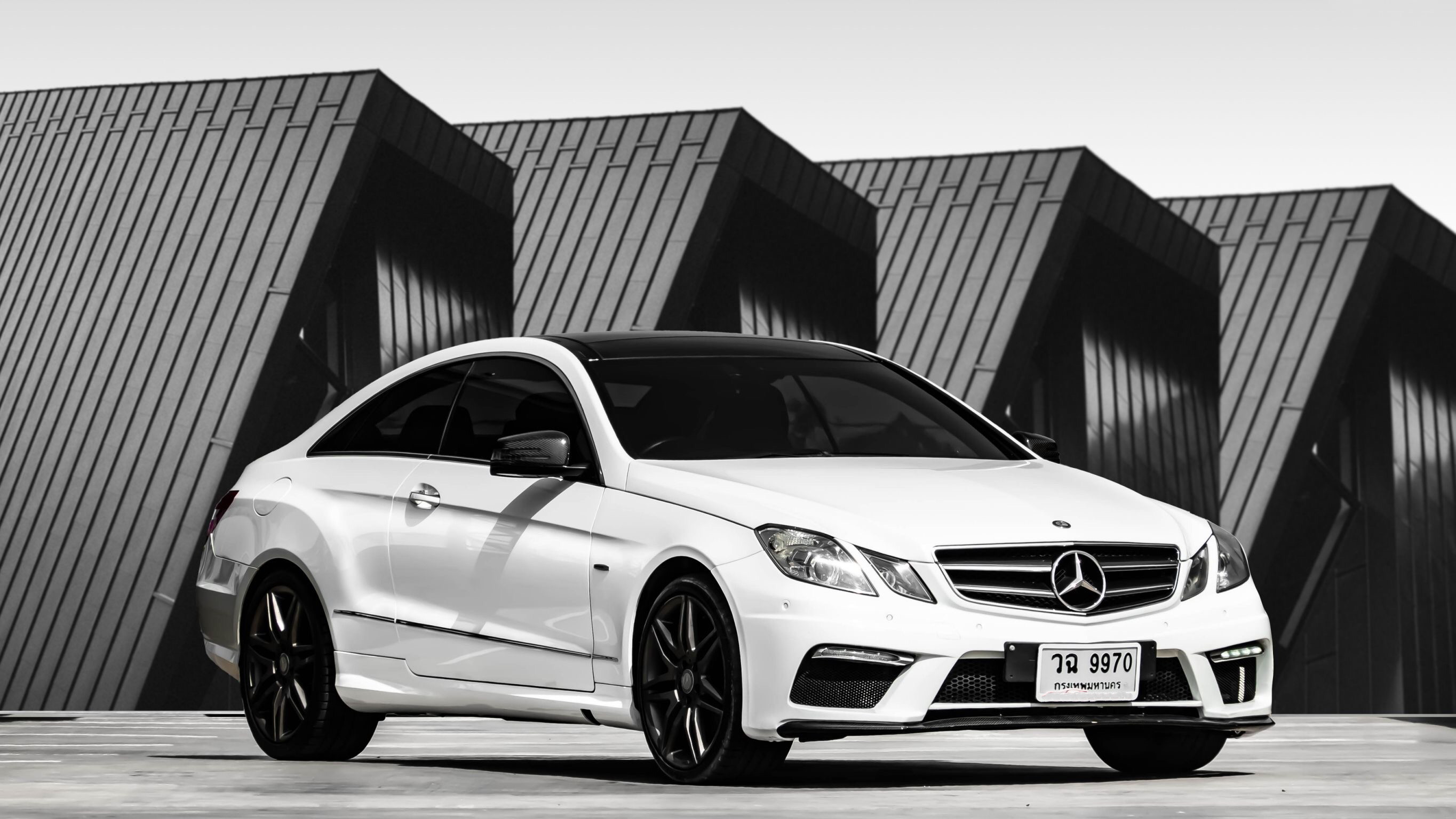 Mercedes Benz E200 CGI COUPE AMG Sport W207 ปี 2013 แท้