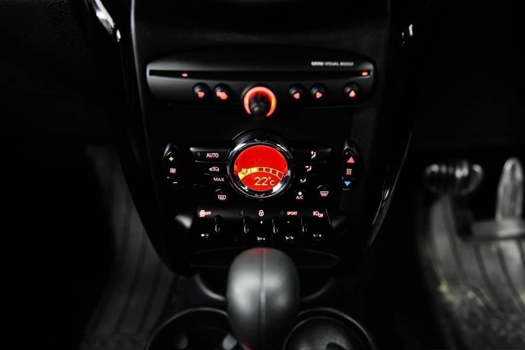 Mini Countryman SD ALL4 R60Lci ปี 2016 จด 17