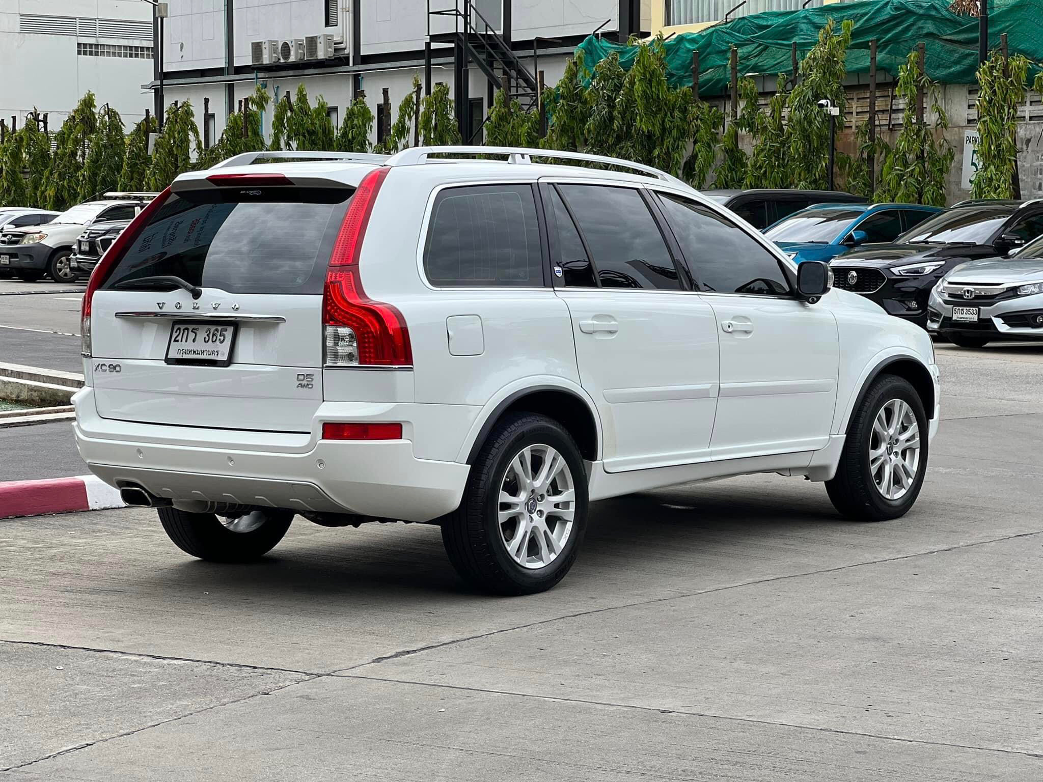 VOLVO XC90 D5 4WD ปี 2013