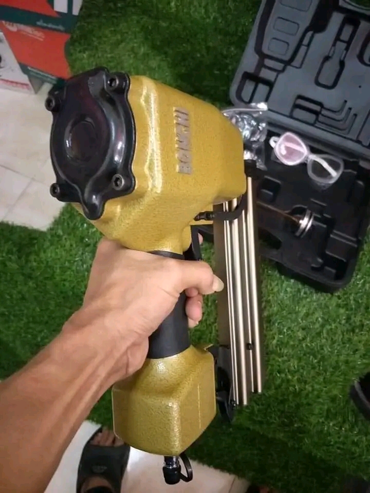 ปืนยิงตะปูเดี่ยว ยิงคอนกรีต ไม้ และเหล็กบาง BONCHI รุ่น ST-64