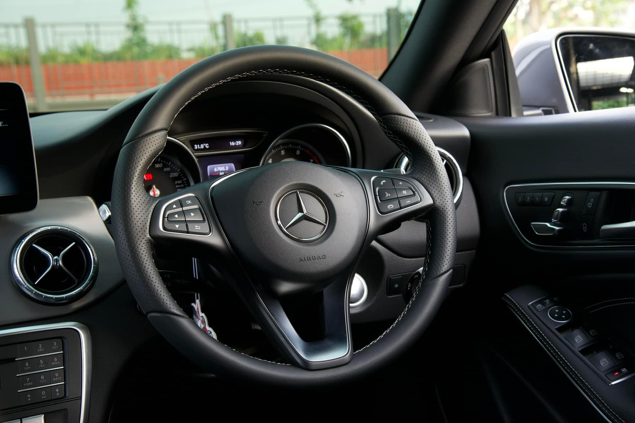 Mercedes-Benz CLA200 Urban ปี 2019