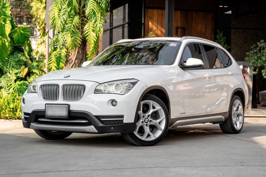 BMW X1 1.8i sDrive XLine สีขาว E84 ปี 2015