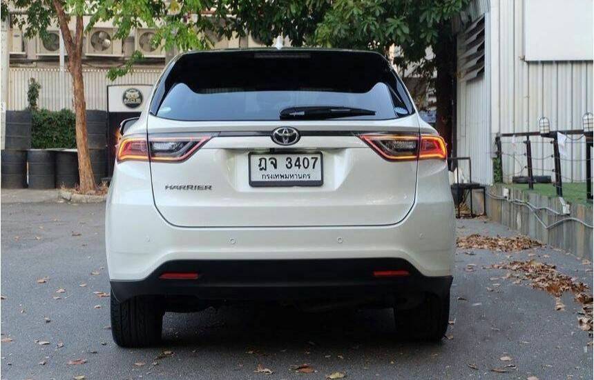 Toyota Harrier 2.0 Premium ปี 2014