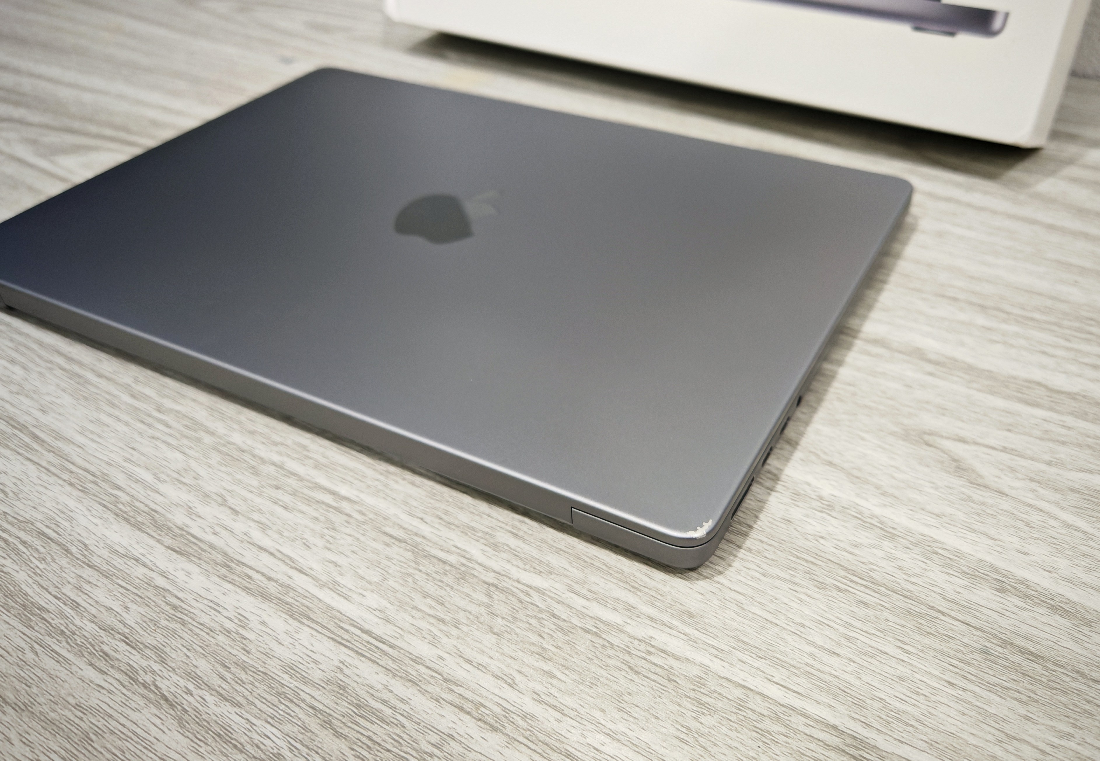 MacBook Pro M1 Pro 14" (2021)