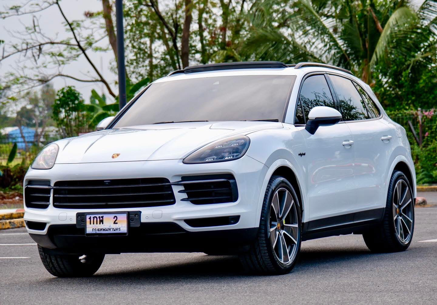 Porsche Cayenne E-Hybrid ปี 2021