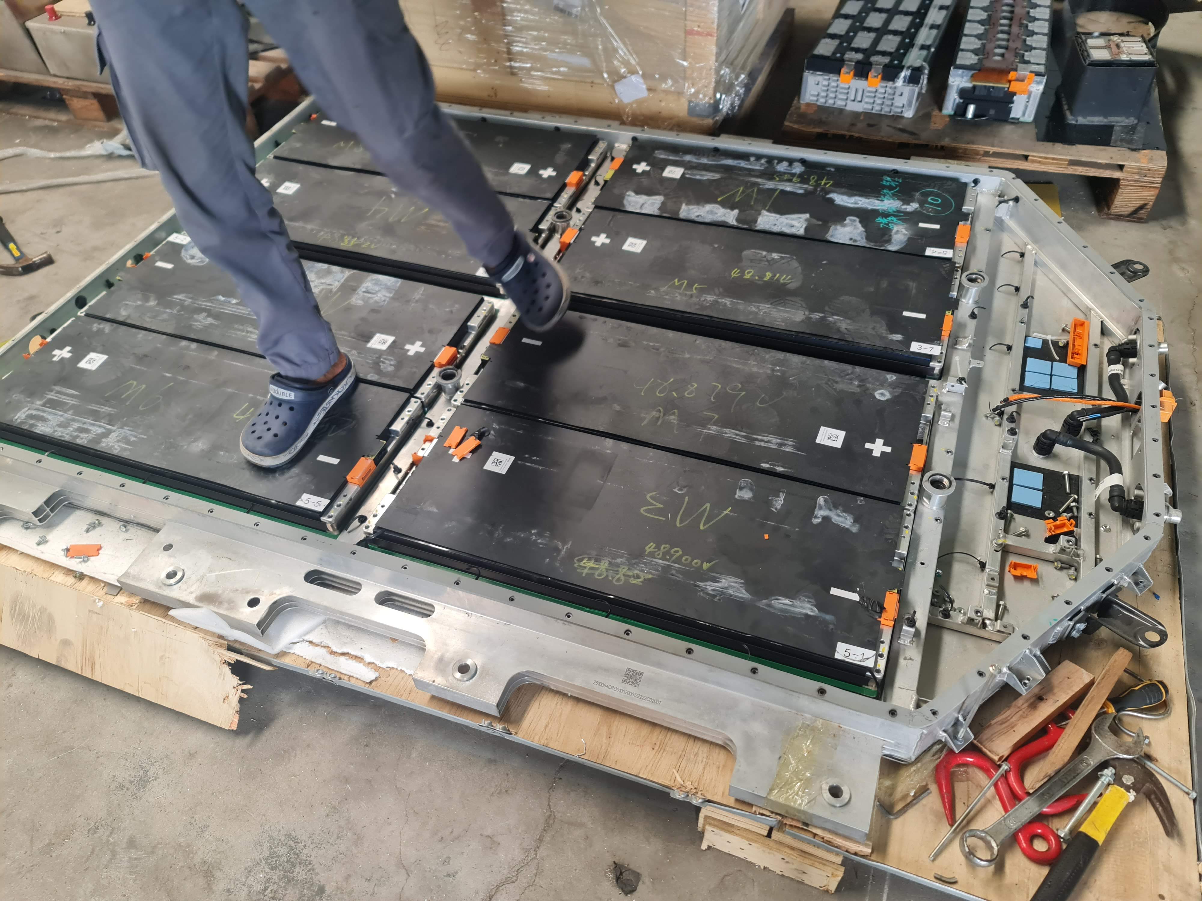 GAC LFP 3.2v 158.5Ah new lithium battery chassis สำหรับทำแบตเตอรี่รถโฟล์คลิฟท์ไฟฟ้า รถยกไฟฟ้า ระบบ 48v