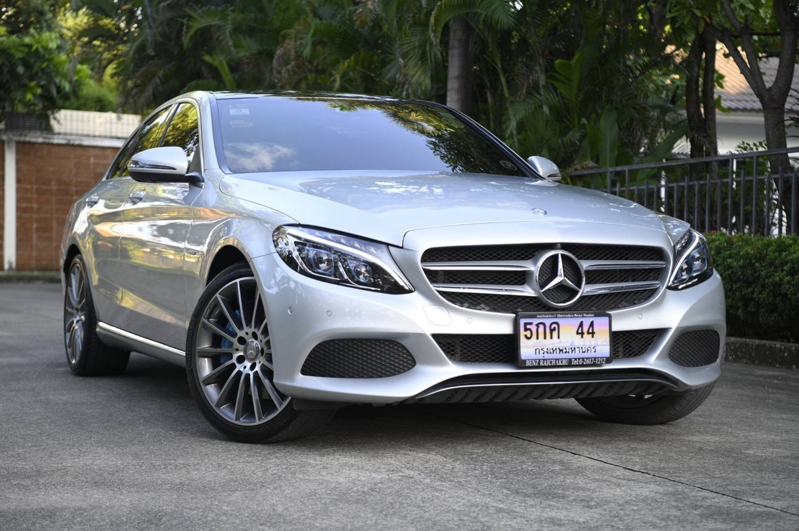Mercedez-Benz C350e AMG ปี 2017