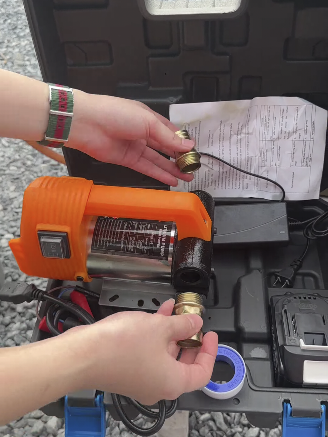 ปั๊มน้ำมัน DC ยี่ห้อ ONSEN มีให้เลือก 12V และ 24V และ 24V รุ่นไร้สาย