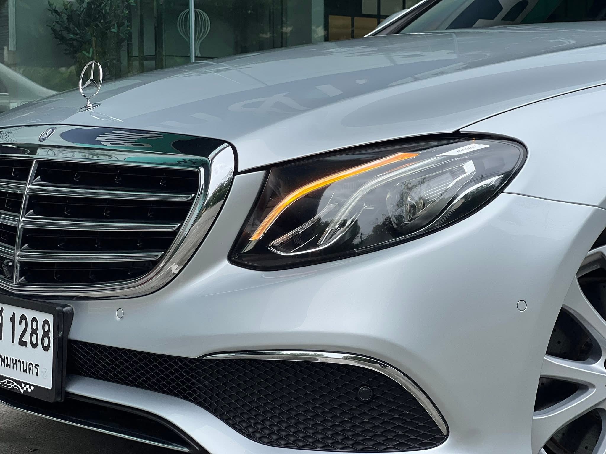 BENZ W213 E220d Exclusive ดีเซล ปี 2016