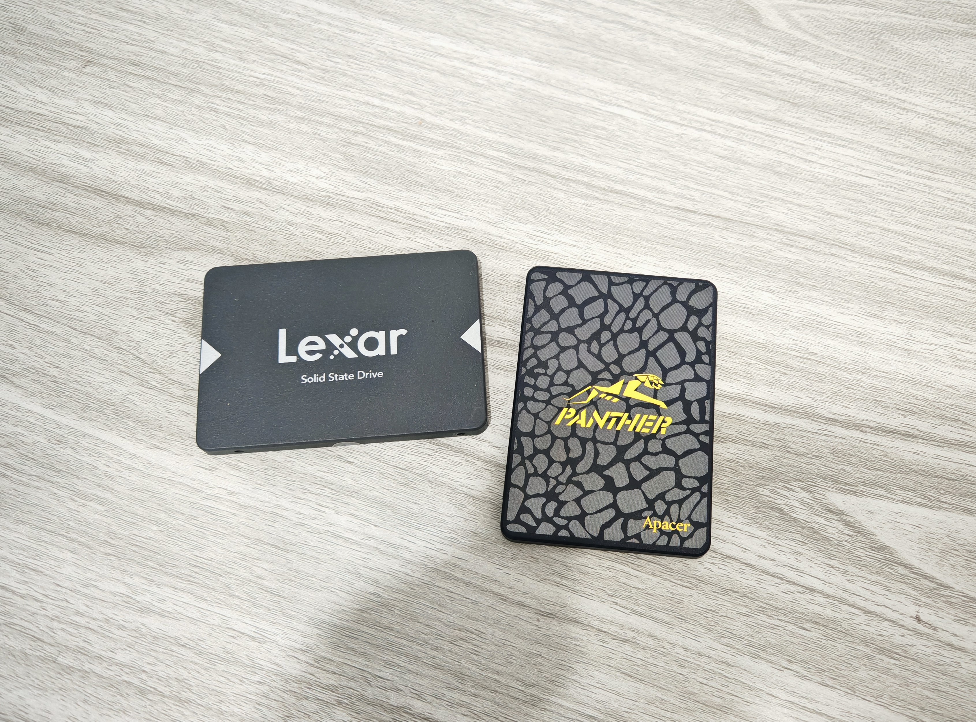 แพ็คคู่ Apacer SSD 240GB และ Lexar 256GB