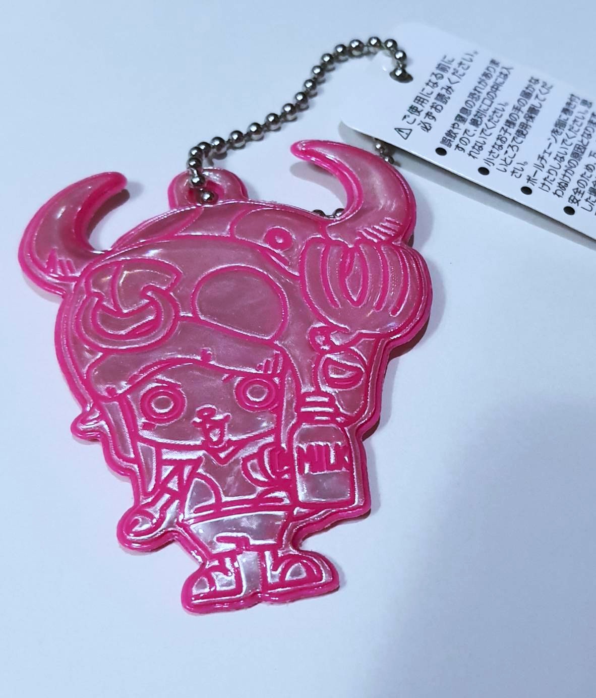 ของแท้จากญี่ปุ่น พวงกุญแจสะท้อนแสง โทนี่ โทนี่ ช็อปเปอร์ วันพีซ One piece Sparkling Key ring Size : 6.5 cm