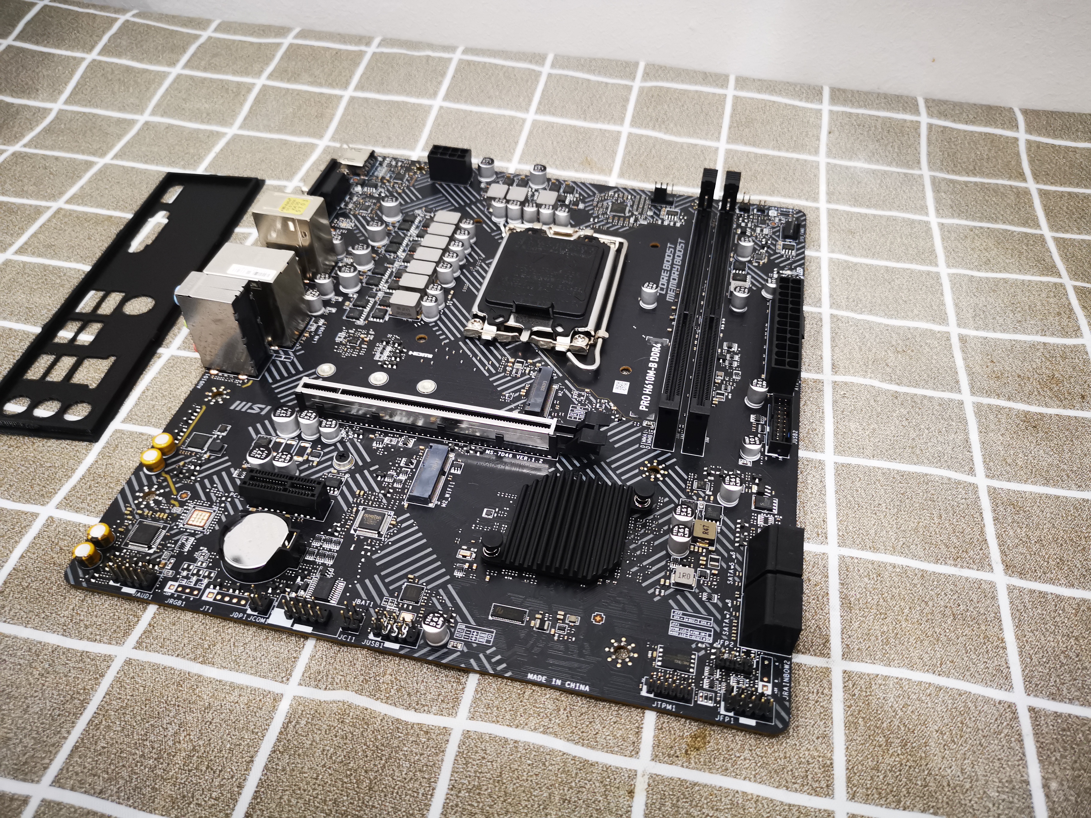 MSI Pro H610M B DDR4