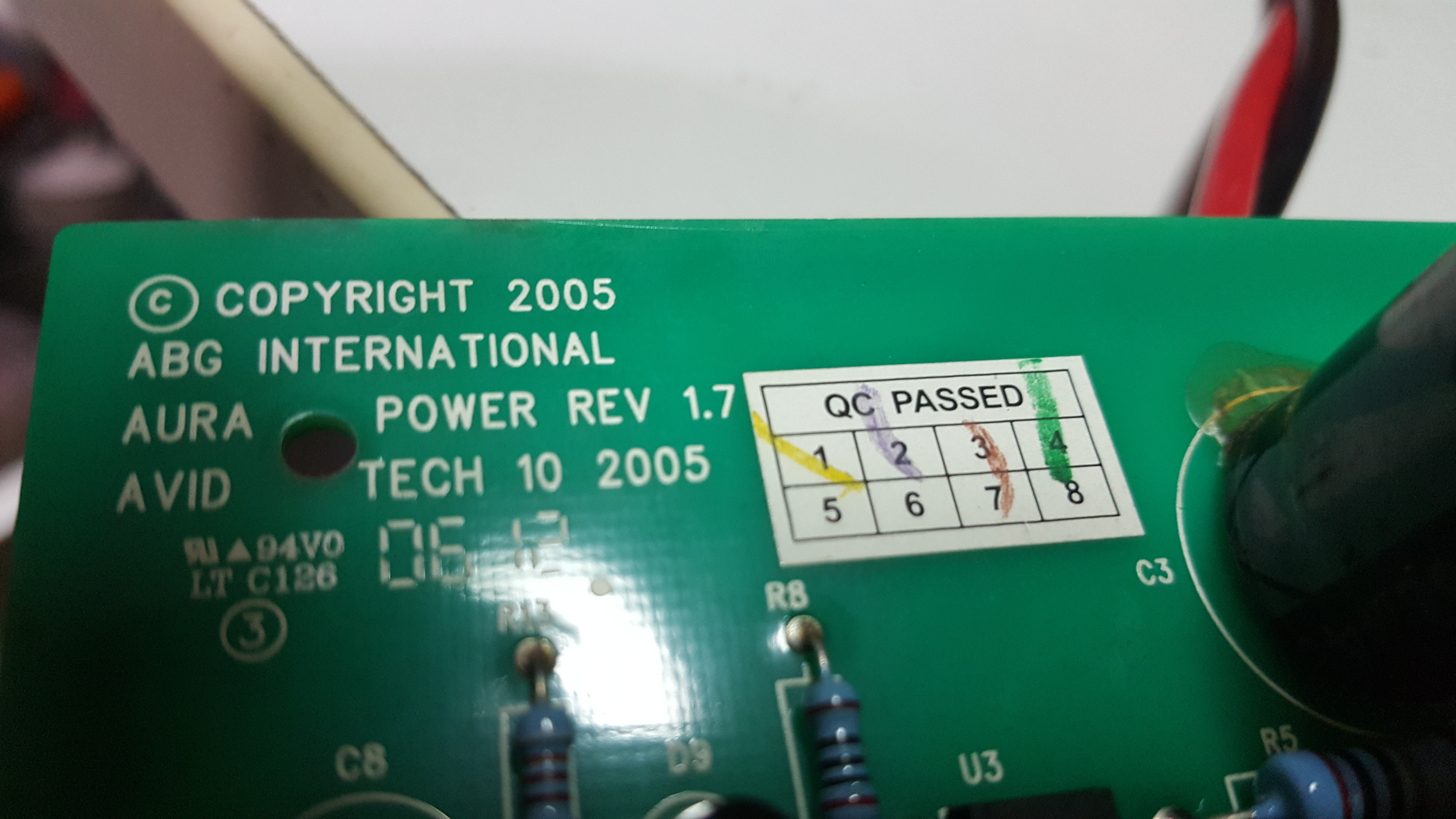 ซ่อมเครื่องฟอกอากาศ ยี่ห้อ AMWAY รุ่น 101076TH Air Purifier อาการเปิดเครื่องทำงานได้แต่ไฟแสดงสถานะหน้าเครื่องมองไม่เห็น