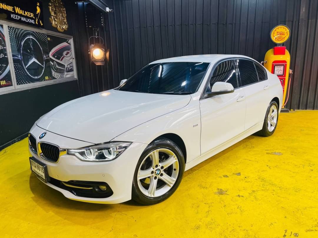 BMW 320i SPORT โฉม LCI ปี2017