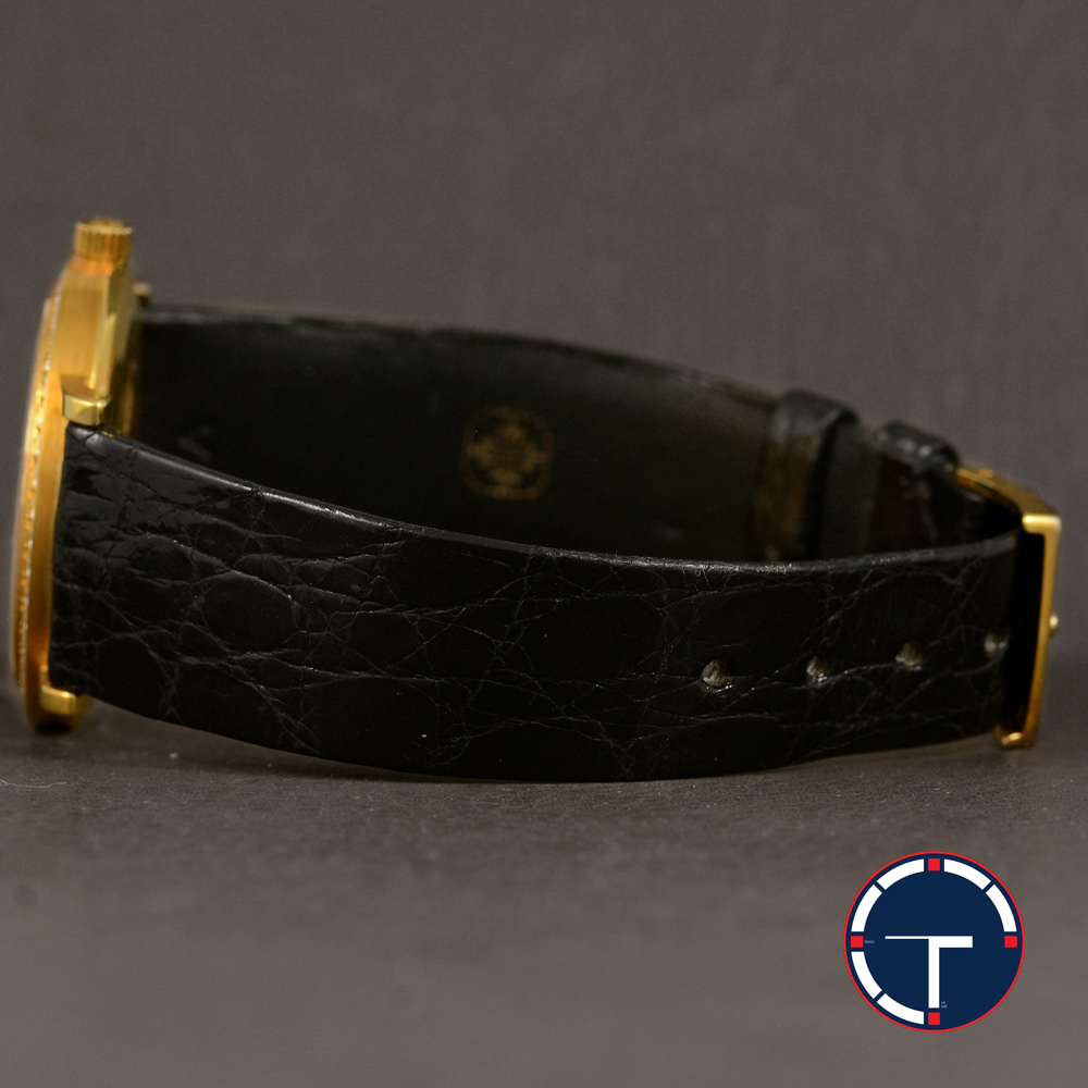 Patek Philippe Calatrava Ref.5006 หน้าปัดสีขาว หลักชั่วโมงเพรชเล็กแท้ ขอบเพชรแท้ ตัวเรือนทองคำ18K สายหนังแท้ หัวเข็มขัดแท้ ไขลาน ขนาด 33.5 mm