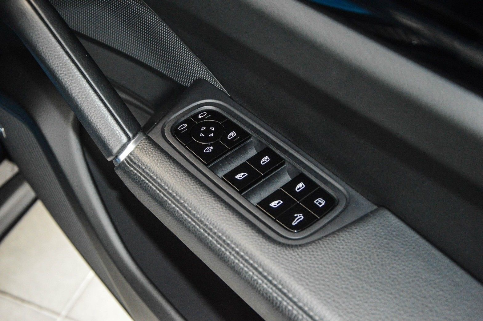 Porsche Cayenne 3.0 e-Hybrid ปี 2021