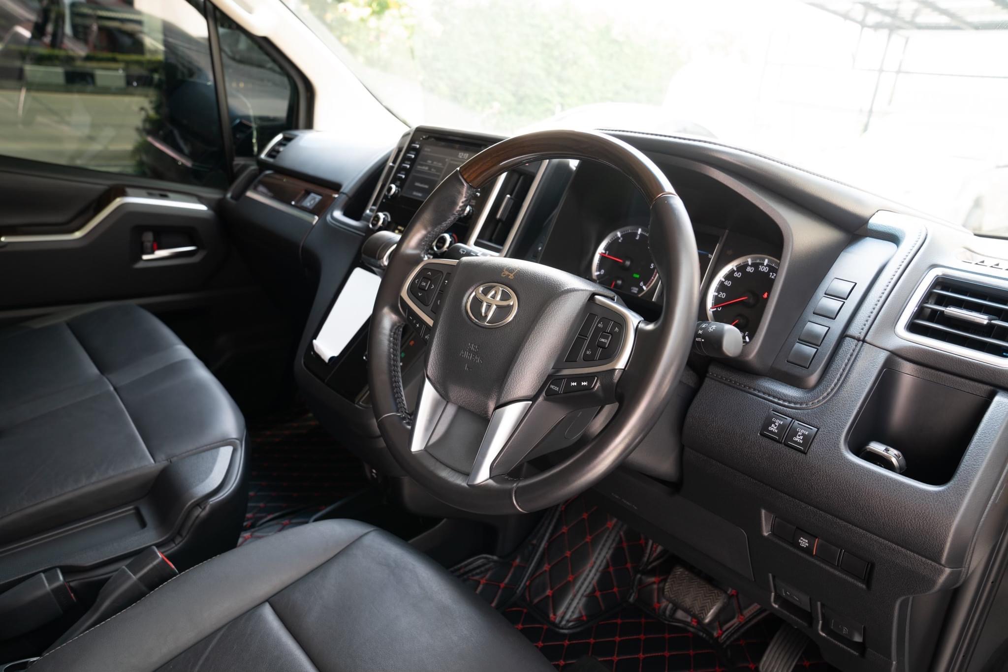 Toyota Majesty 2.8 Grande ปี 2020