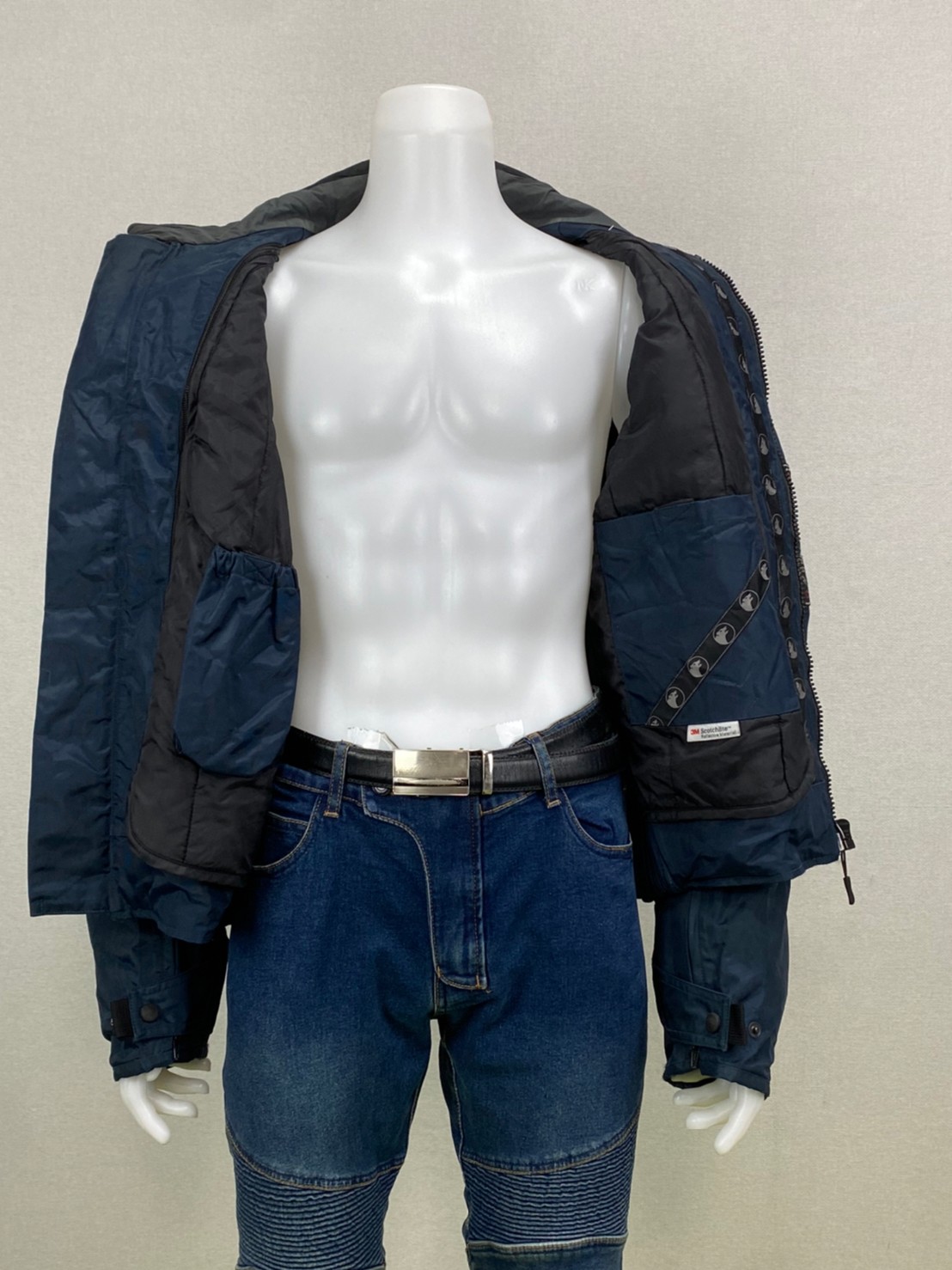 เสื้อขี่มอเตอร์ไซด์( มือสอง) RCS 999: อก 50" ยาว 25" **BERING**