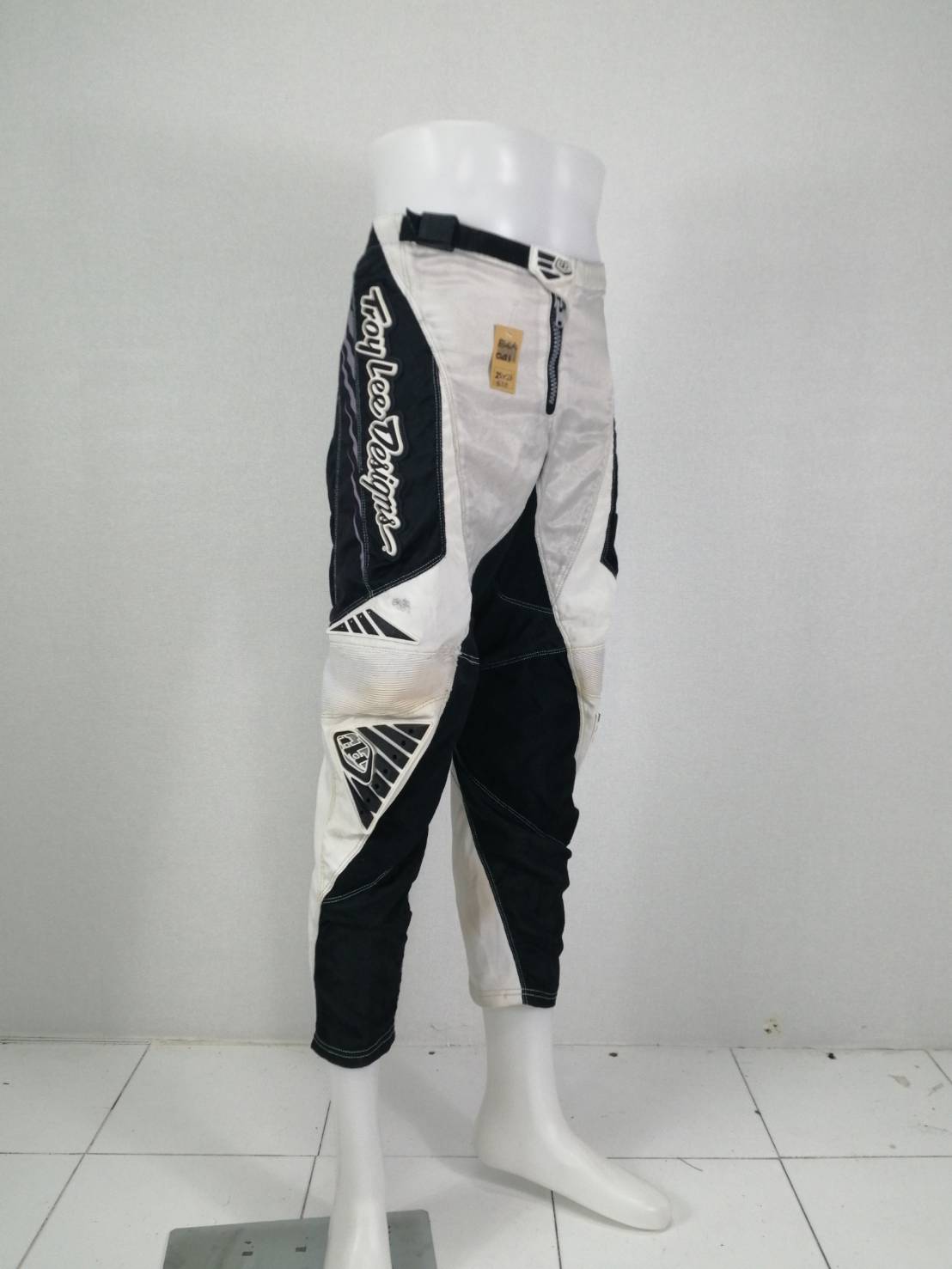 กางเกงขี่มอเตอร์ไซด์ ( มือสอง ) E&A 041 : เอว 28" ยาว 26" ** TLD**