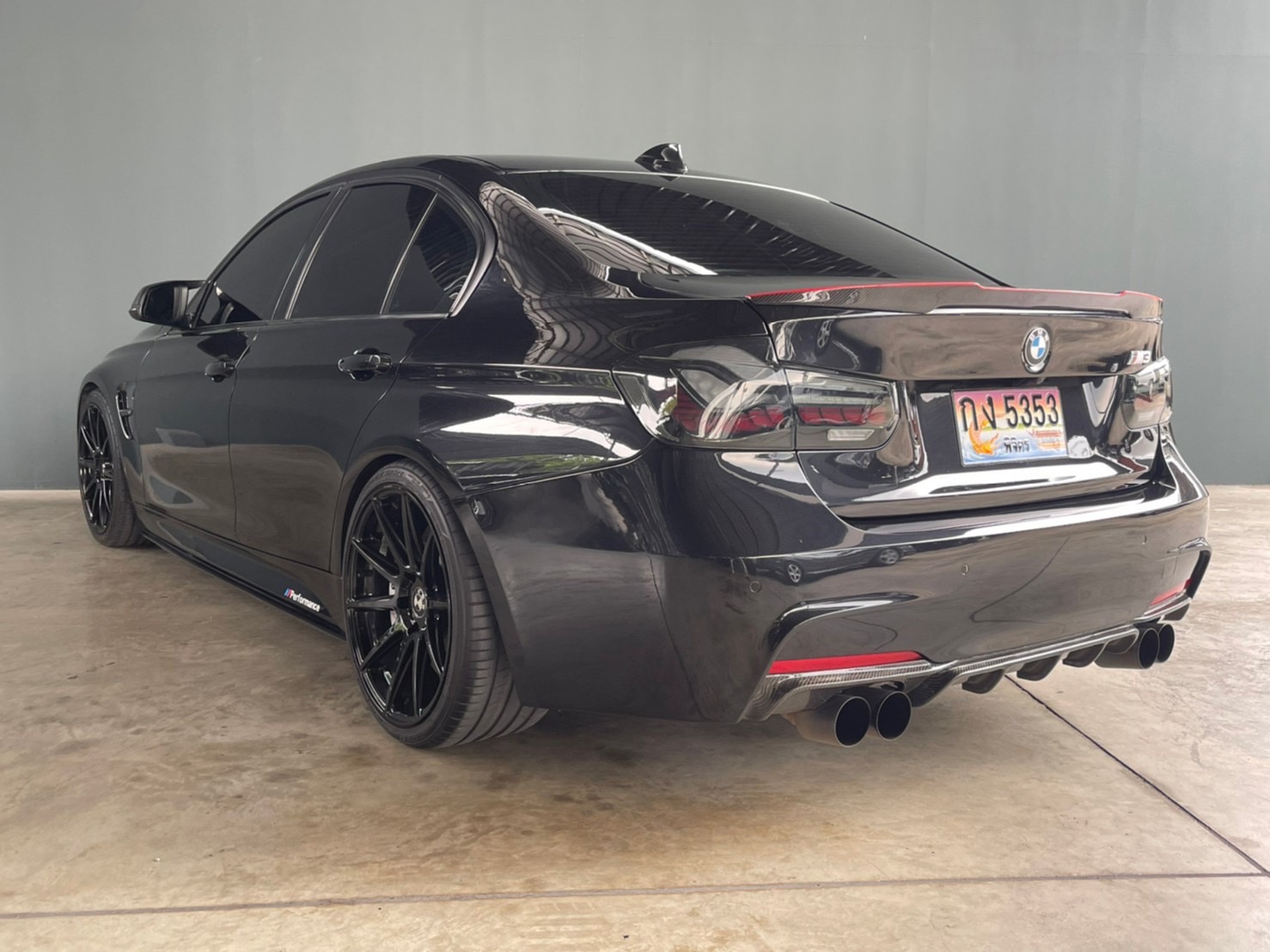 BMW 328i Sport ปี 2013