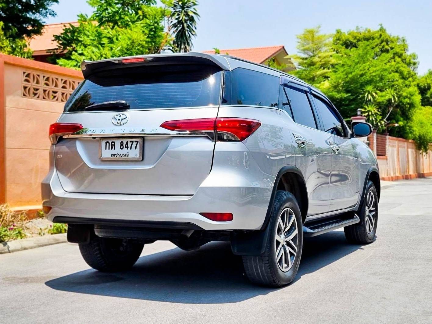 TOYOTA FORTUNER 2.8 V 2WD ปี2016