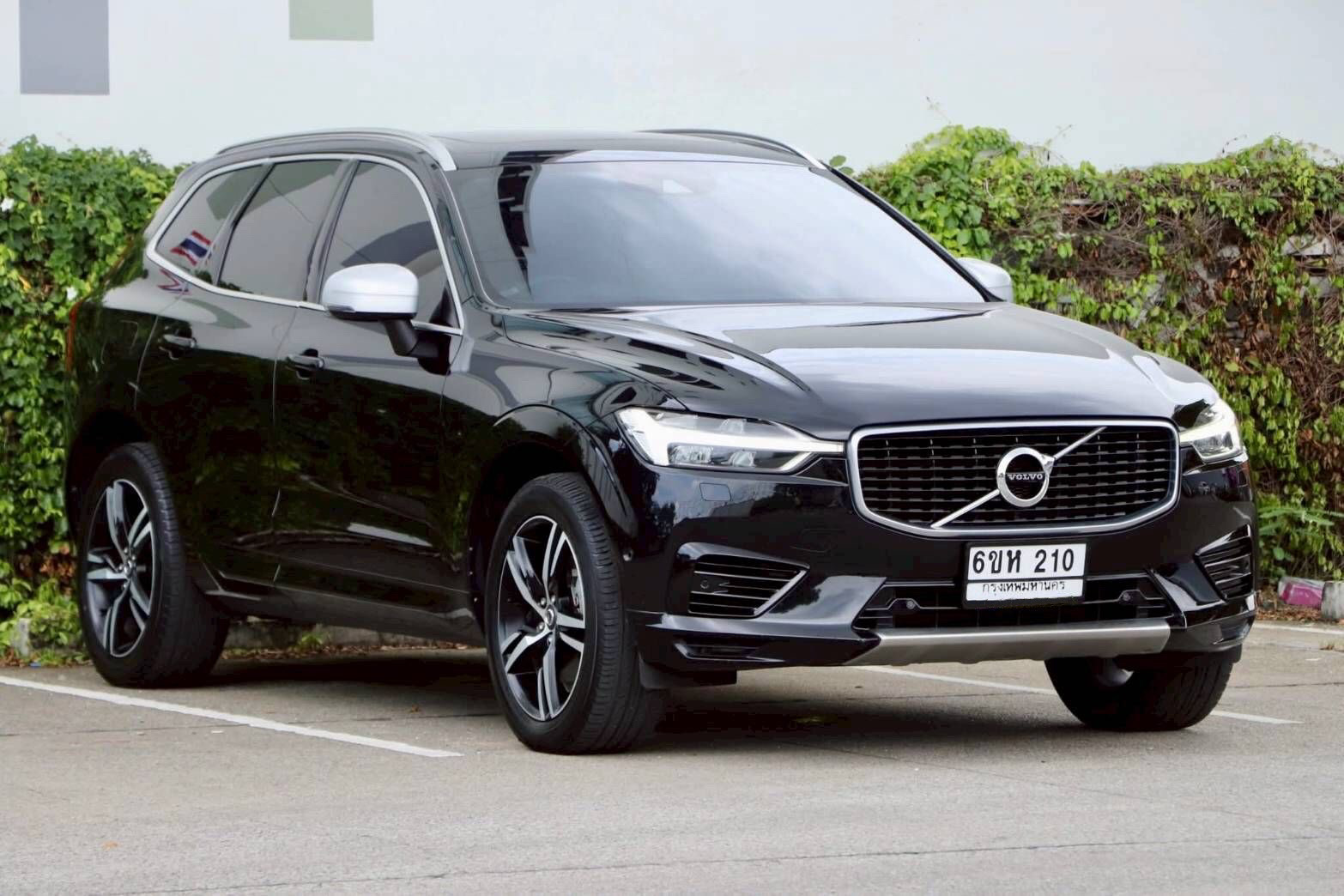 VOLVO XC60 2.0 T8 R-DESING ปี2019