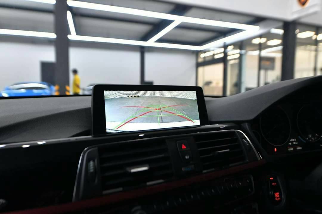 BMW 320i Sport LCI ปี 2015