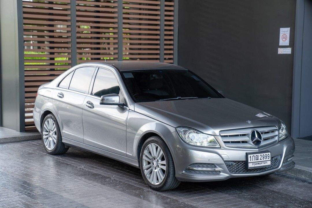Mercedes Benz C220 CDI W204 ปี 2013
