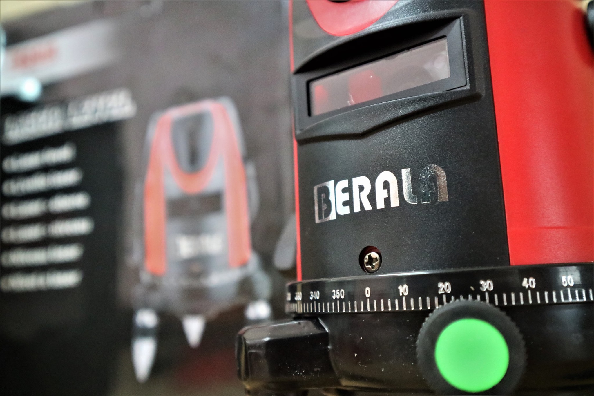 BERALA เครื่องวัดระดับเลเซอร์ 5 พร้อมขาตั้งวัดระดับ