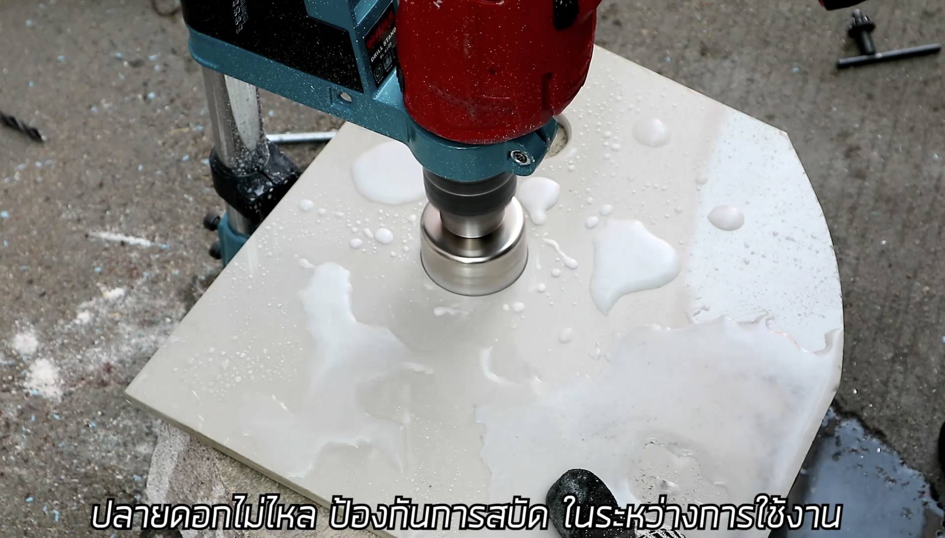 แท่นจับสว่านมือ BERALA BL-6109