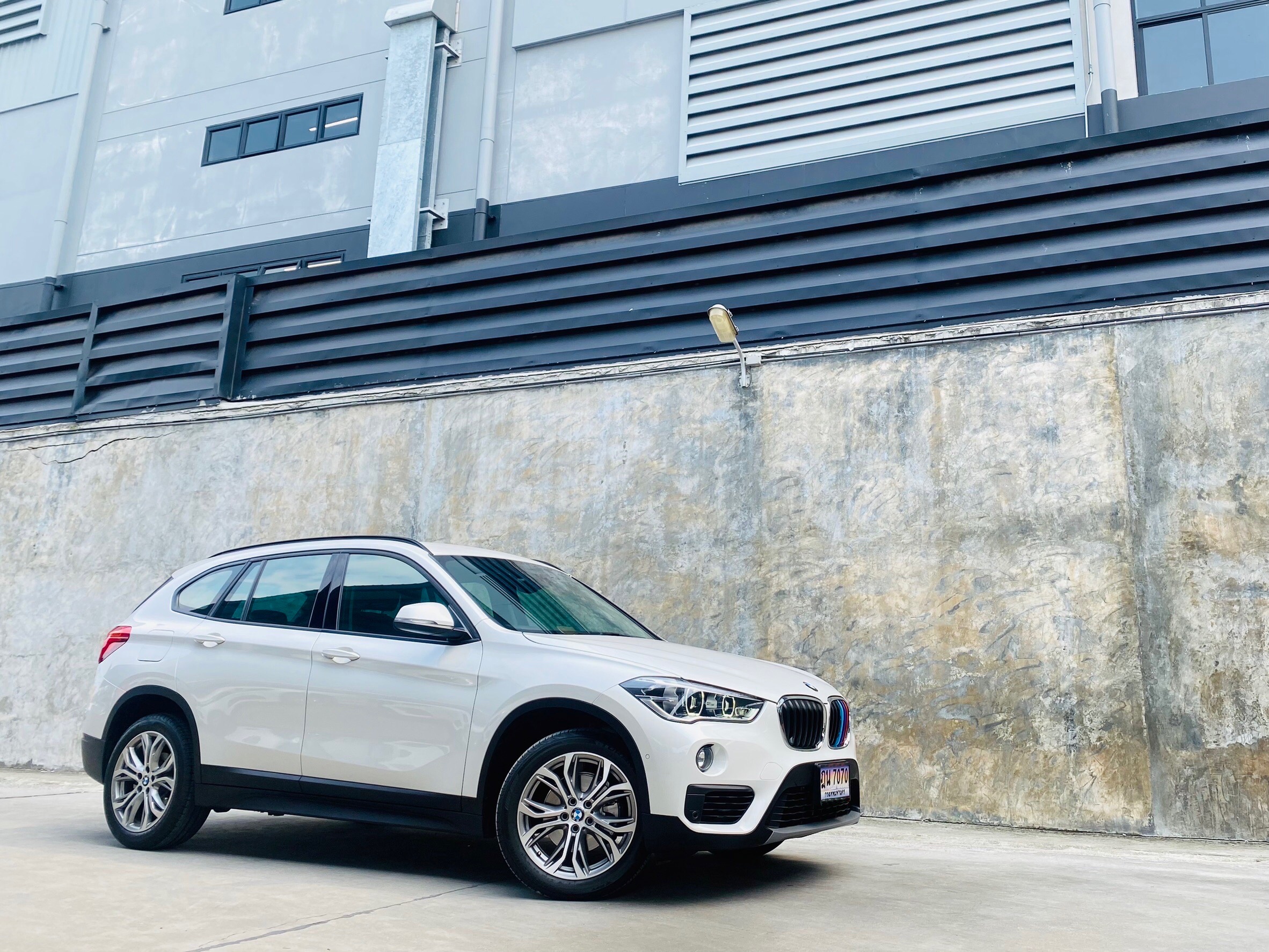 BMW X1 SDRIVE18i ICONIC โฉม F48 ปี 2019