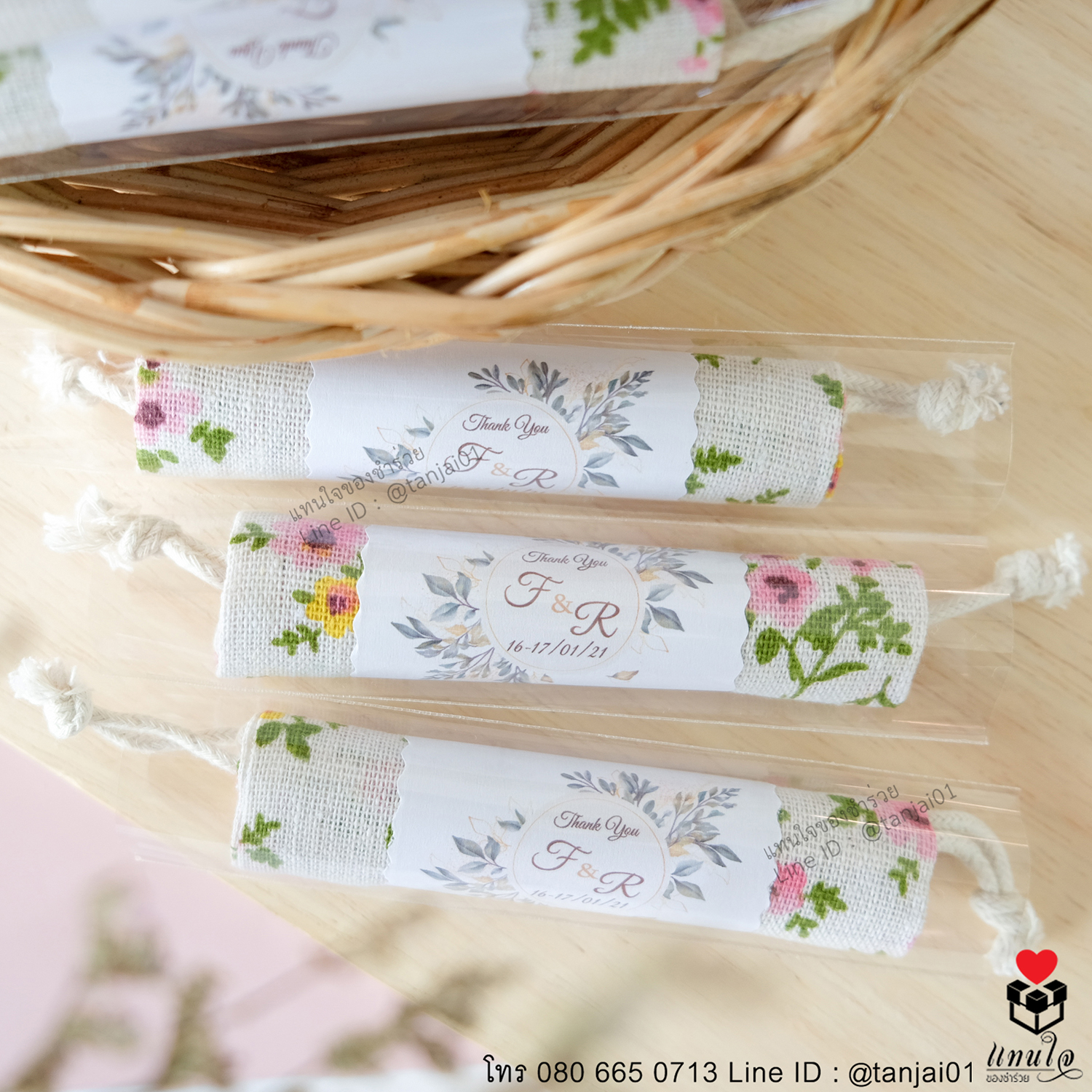 ของชำร่วยถุงผ้าเล็ก สายคาดป้ายชื่อ ของชำร่วยวินเทจ ของแจกงานแต่งงาน ของชำร่วยงานแต่งงาน ของที่ระลึกงาแต่งงาน 01.1